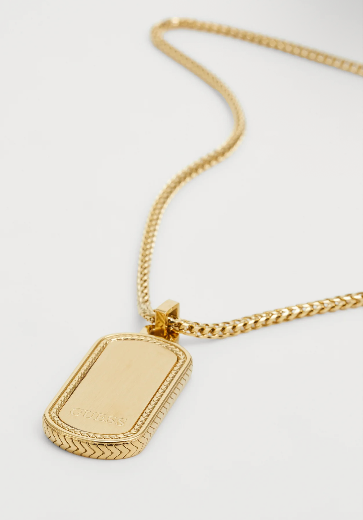 Guess Sailor Knot Collier Doré à Pendentif